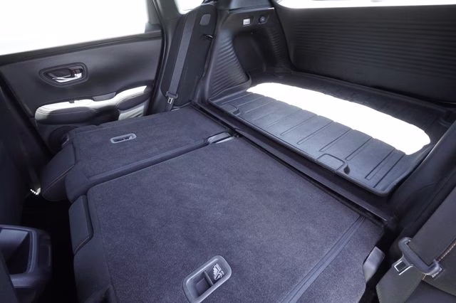 2024 White Honda HR-V Sport AWD SUV