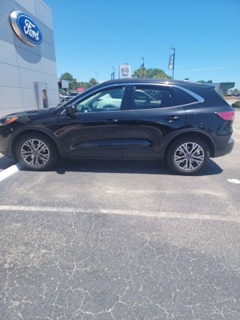 2022 Agate Black Metallic Ford Escape SEL FWD SUV