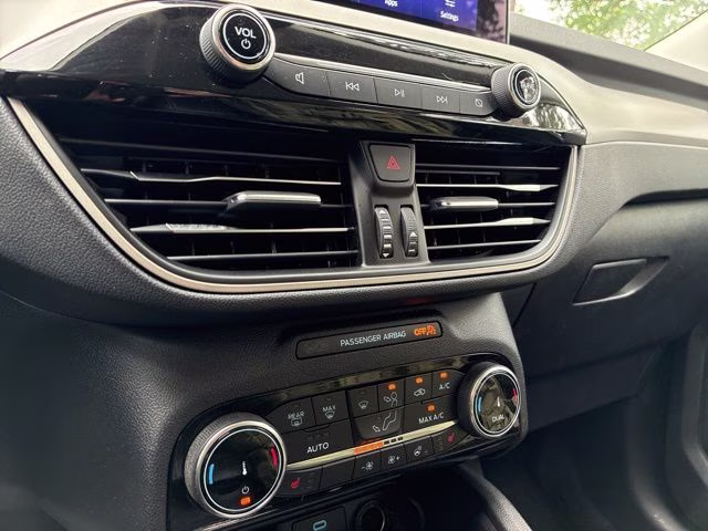 2022 Agate Black Metallic Ford Escape SEL FWD SUV
