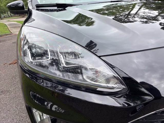 2022 Agate Black Metallic Ford Escape SEL FWD SUV