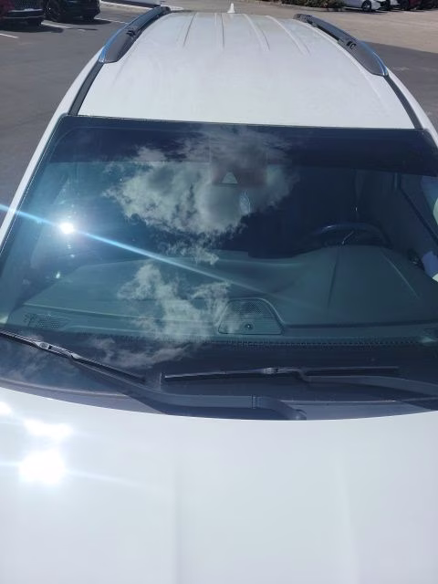 2018 Bright White Clearcoat Chrysler Pacifica Touring L FWD Van