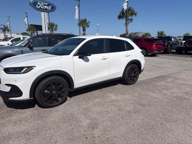 2024 White Honda HR-V Sport AWD SUV