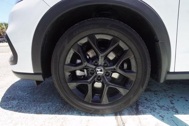 2024 White Honda HR-V Sport AWD SUV