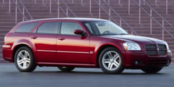 2005 Dodge Magnum SE RWD Crossover