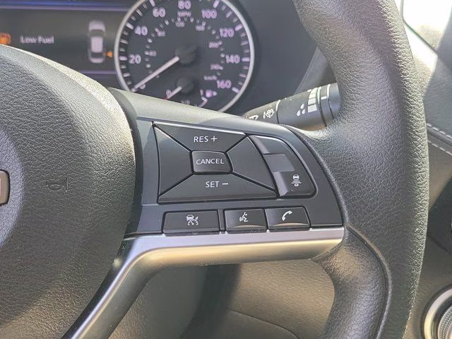 2025 Aspen White Tricoat Nissan Sentra SV FWD Sedan