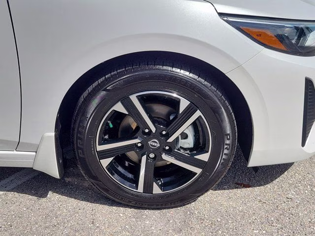 2025 Aspen White Tricoat Nissan Sentra SV FWD Sedan