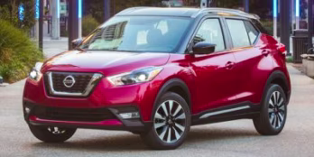 2018 Cayenne Red/Super Black Nissan Kicks SR FWD SUV