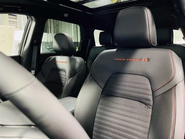 2026 Everest White Pearl/Black Nissan Pathfinder Rock Creek 4X4 SUV
