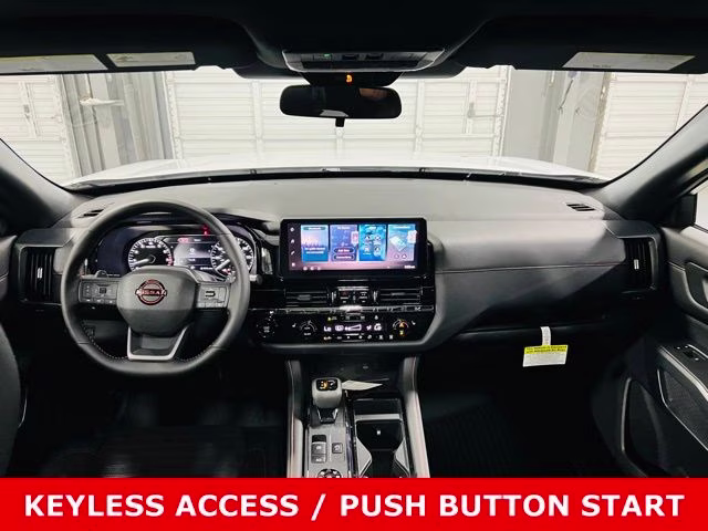 2026 Everest White Pearl/Black Nissan Pathfinder Rock Creek 4X4 SUV