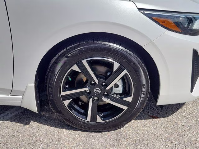 2025 Aspen White Tricoat Nissan Sentra SV FWD Sedan