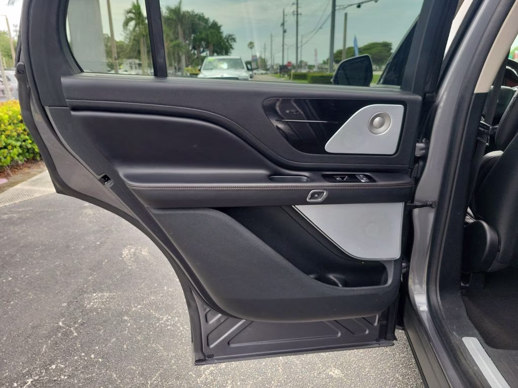 2021 ASHER GRAY Lincoln Aviator Reserve AWD SUV
