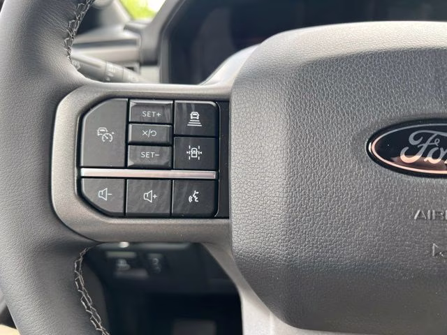 2026 Oxford White Ford F-150 Lariat 4X4 Truck