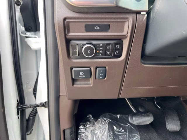 2026 Star White Metallic Tri-Coat Ford F-150 King Ranch 4X4 Truck