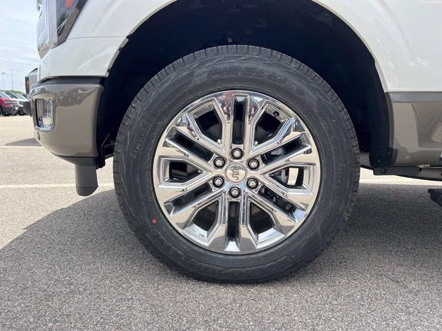 2026 Star White Metallic Tri-Coat Ford F-150 King Ranch 4X4 Truck