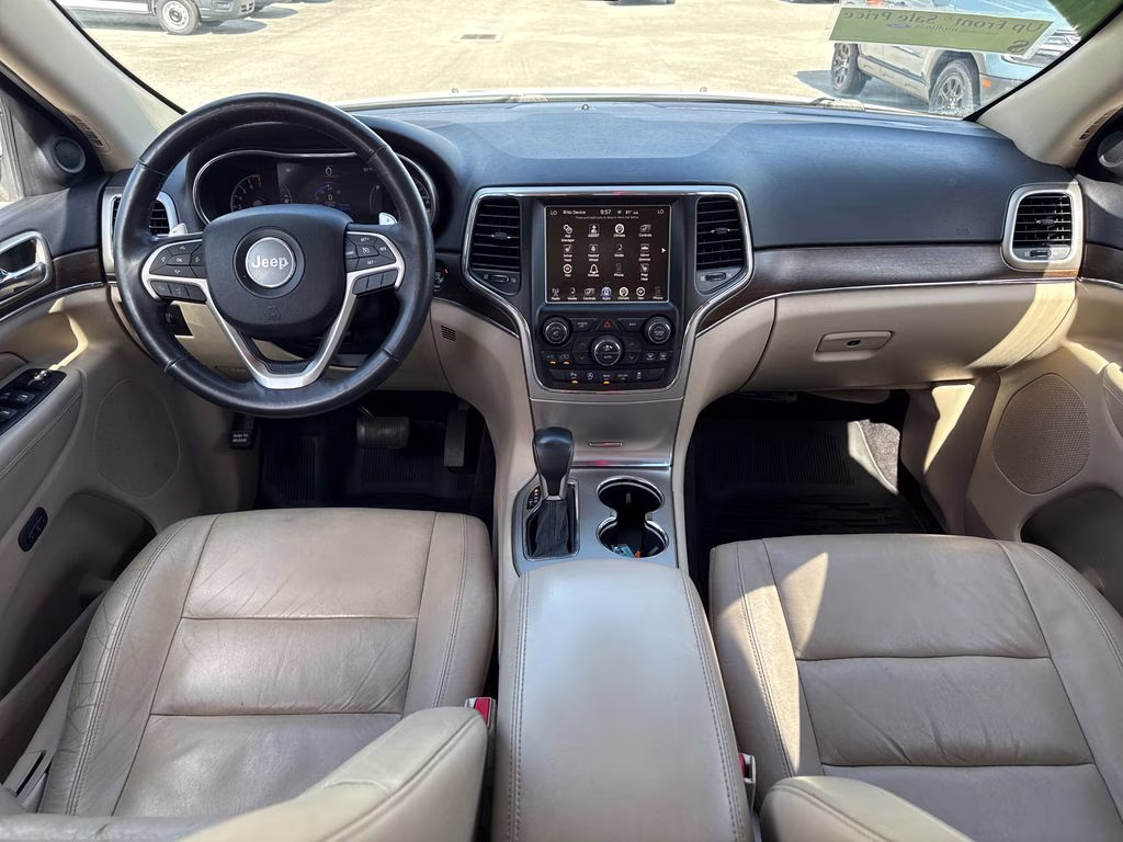 2016 Bright White Clearcoat Jeep Grand Cherokee Limited RWD SUV