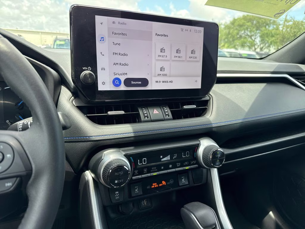 2024 Magnetic Gray Metallic Toyota RAV4 Hybrid XSE AWD SUV