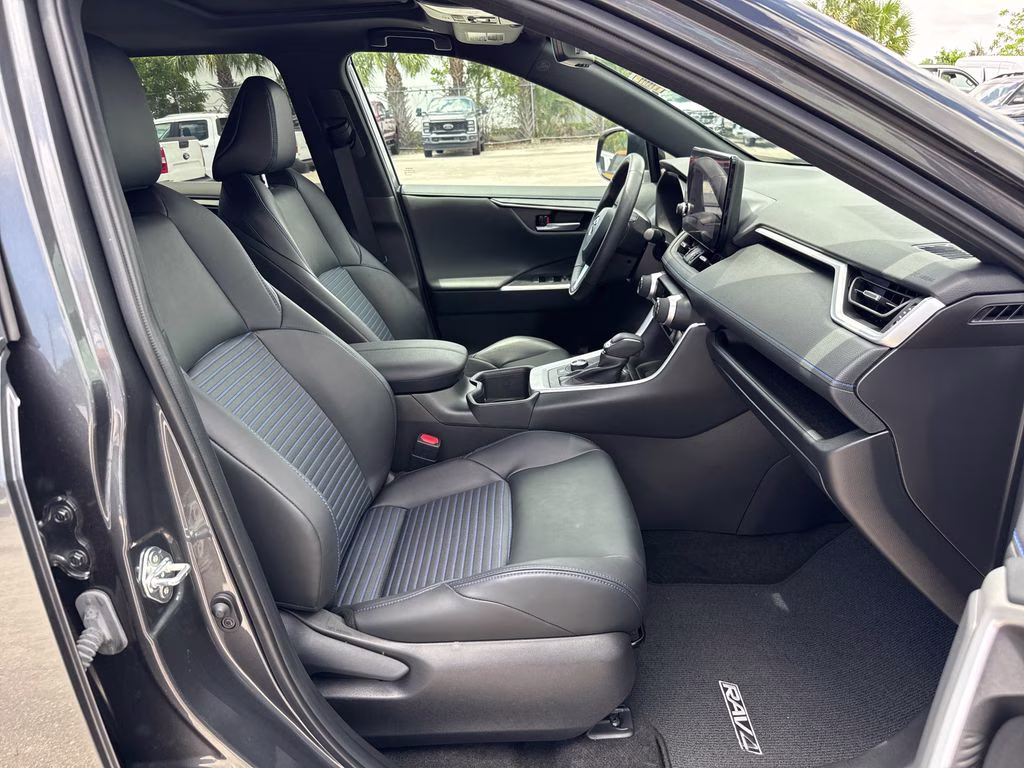 2024 Magnetic Gray Metallic Toyota RAV4 Hybrid XSE AWD SUV