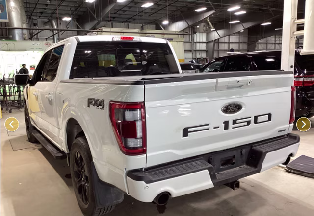 2023 Oxford White Ford F-150 Lariat 4X4 Truck