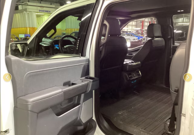 2023 Oxford White Ford F-150 Lariat 4X4 Truck