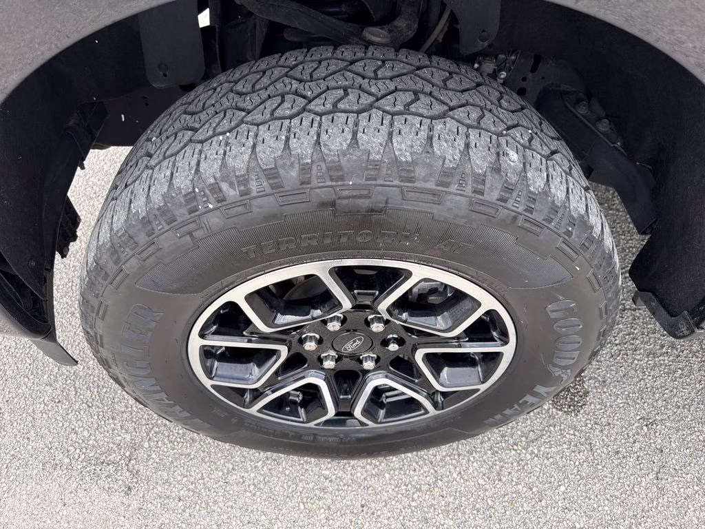 2023 Agate Black Metallic Ford F-150 XLT 4X4 Truck