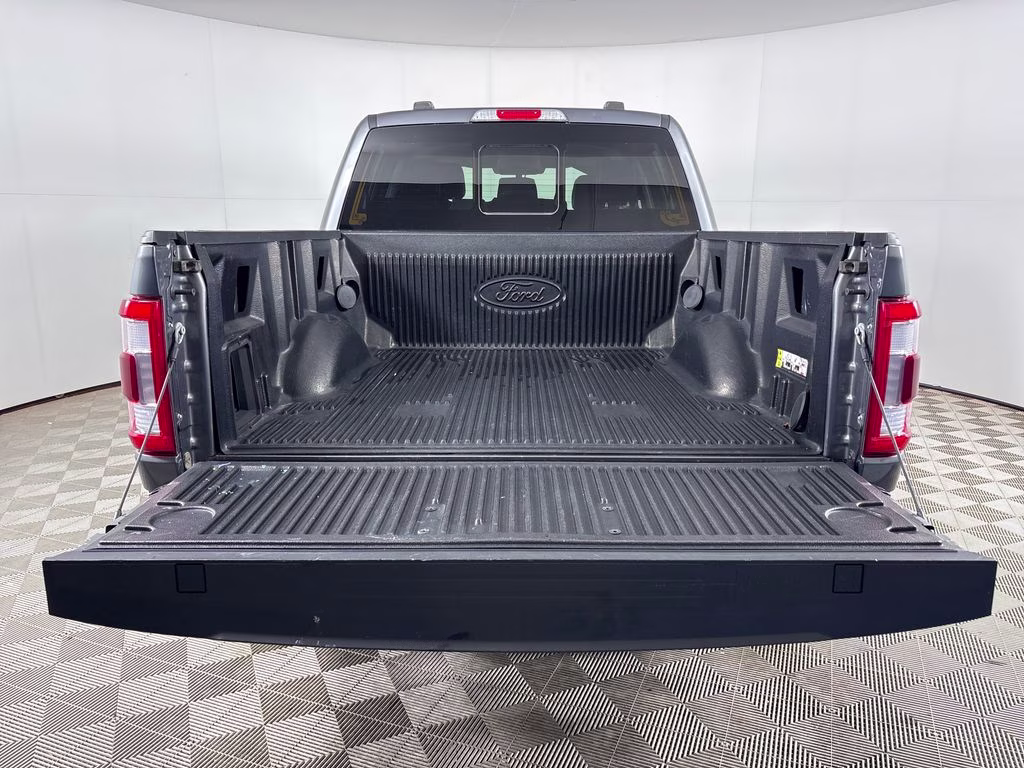 2022 Gray Metallic Ford F-150 Lariat 4X4 Truck