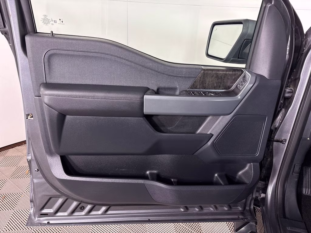 2022 Gray Metallic Ford F-150 Lariat 4X4 Truck