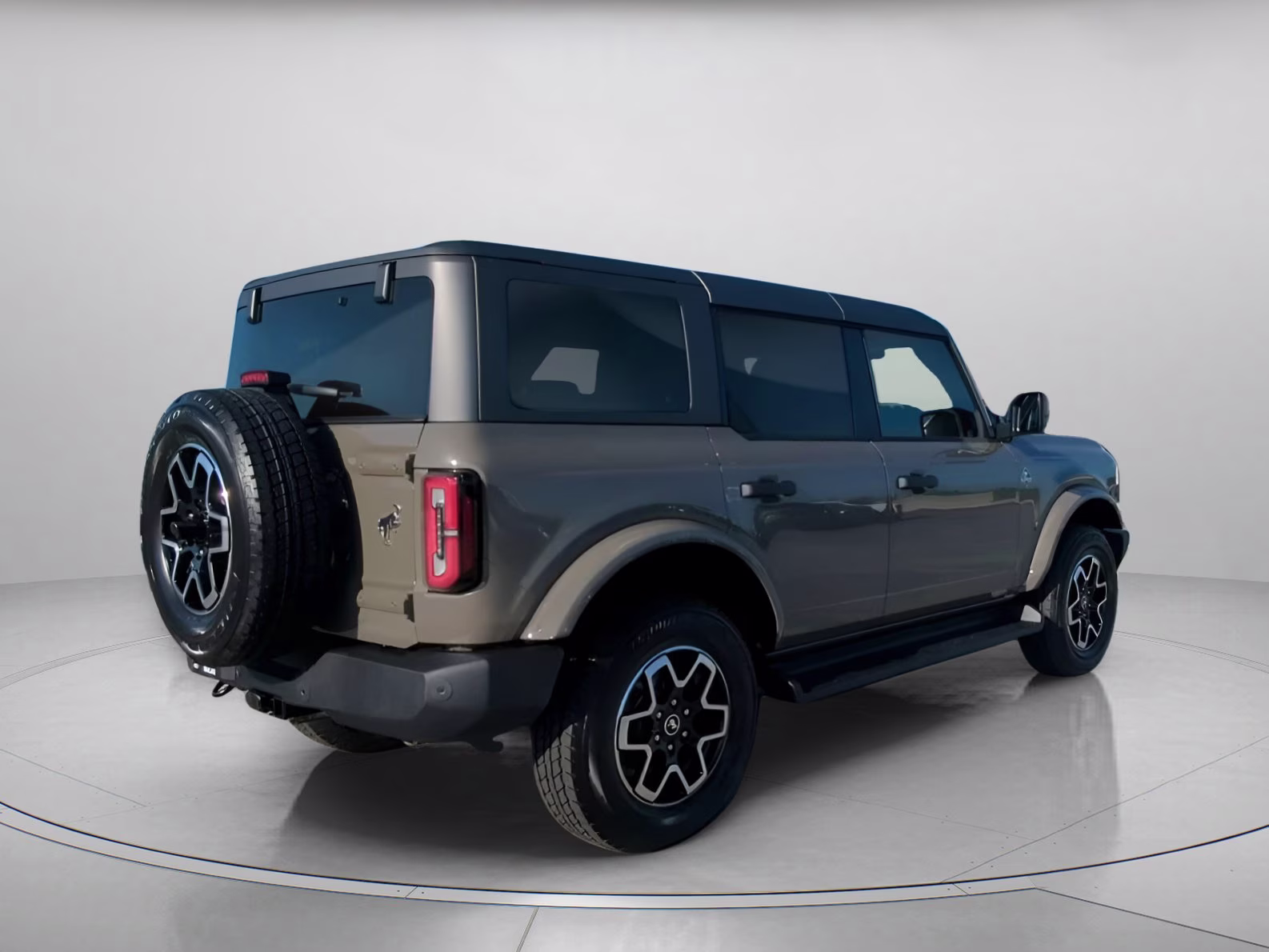 2026 Marsh Gray Ford Bronco Outer Banks 4X4 Convertible
