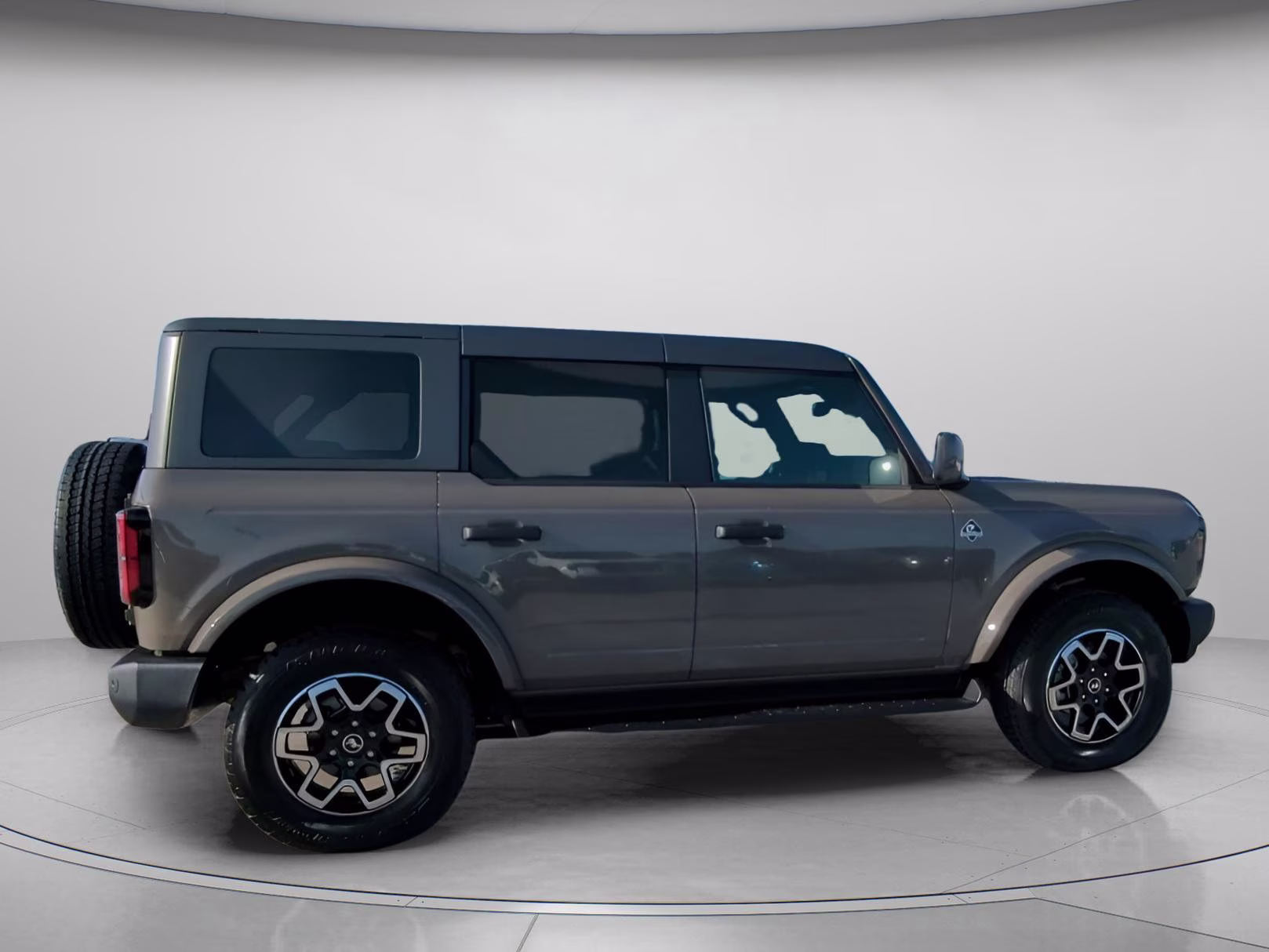 2026 Marsh Gray Ford Bronco Outer Banks 4X4 Convertible