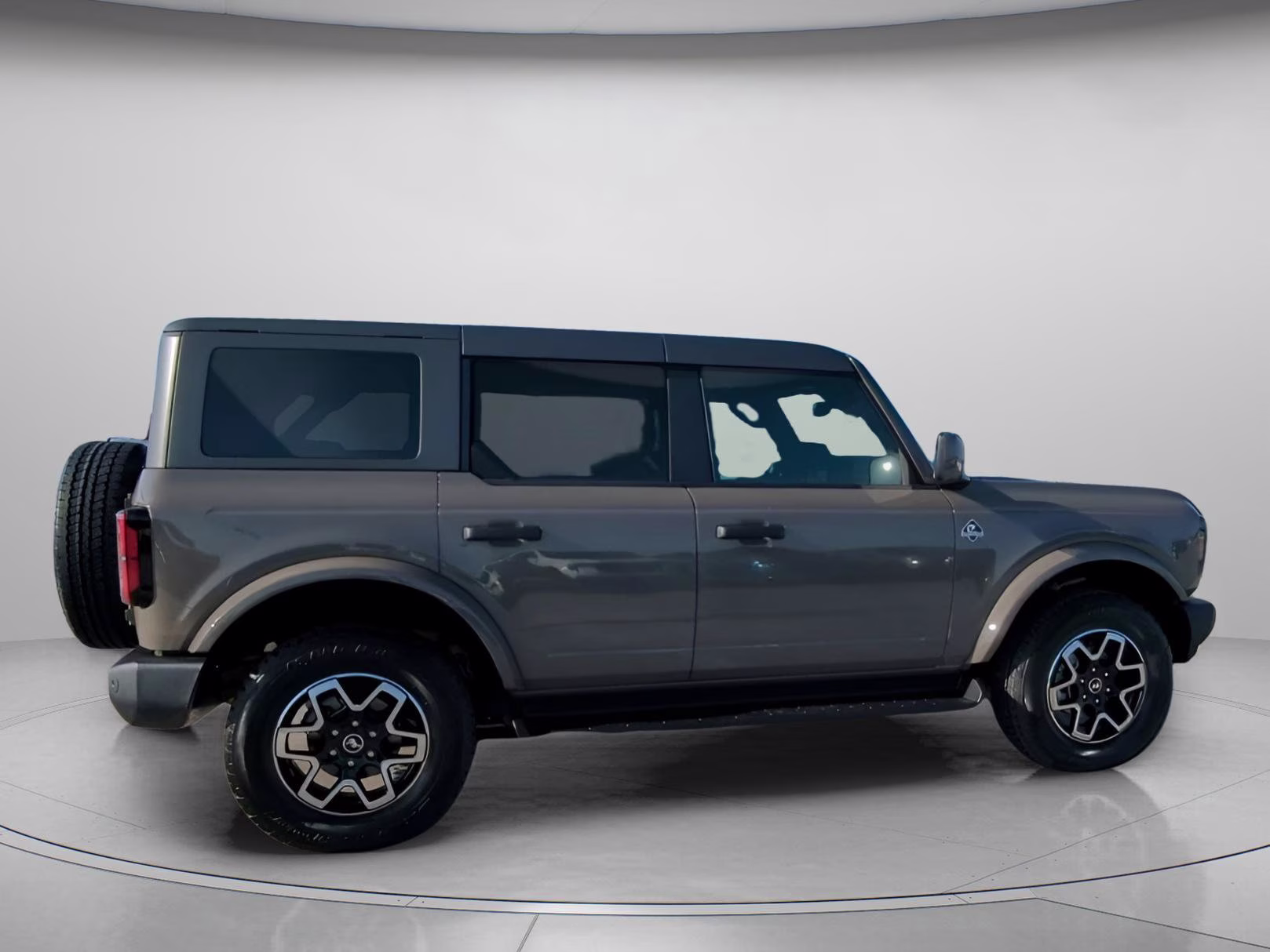 2026 Marsh Gray Ford Bronco Outer Banks 4X4 Convertible