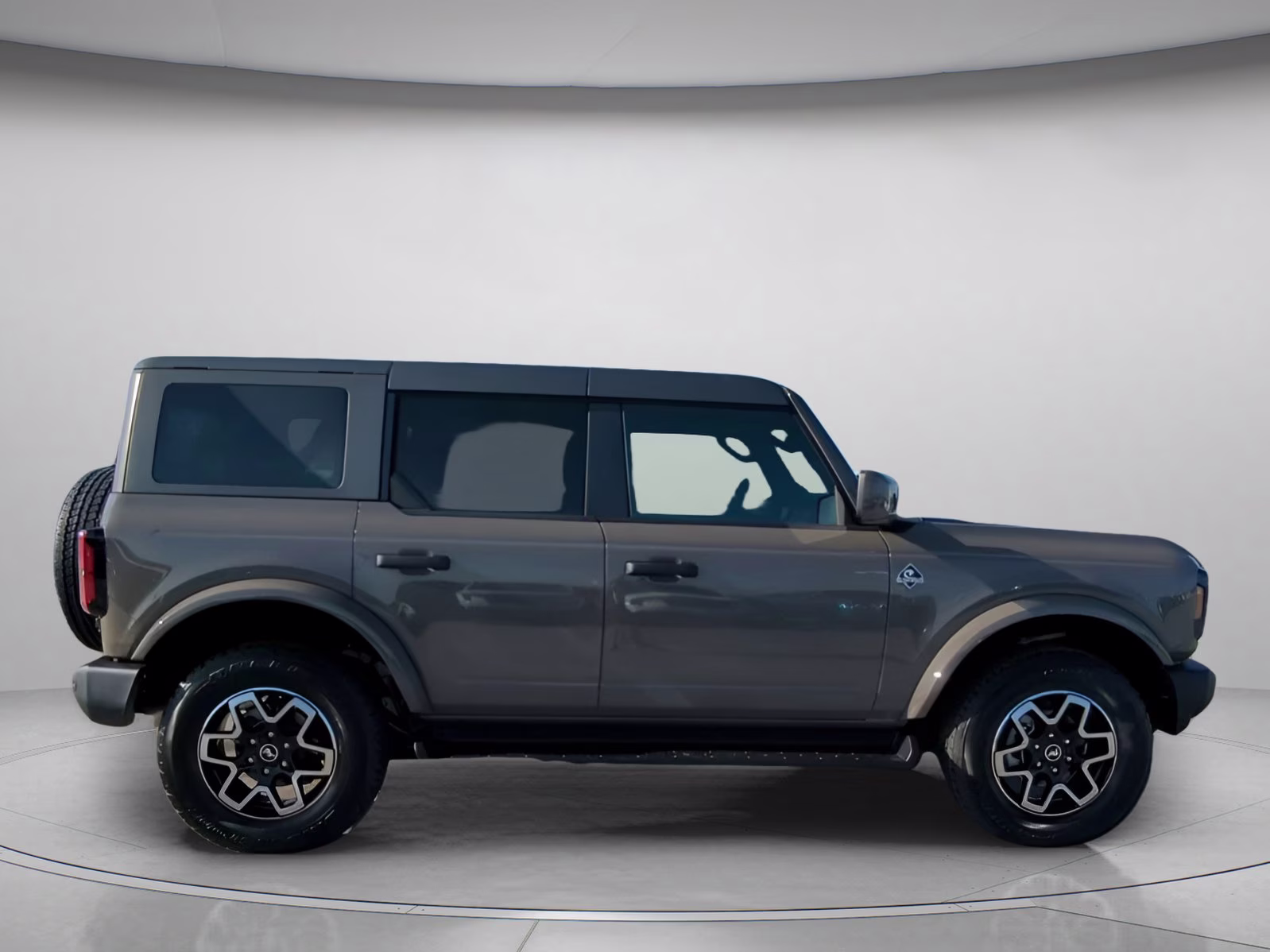 2026 Marsh Gray Ford Bronco Outer Banks 4X4 Convertible