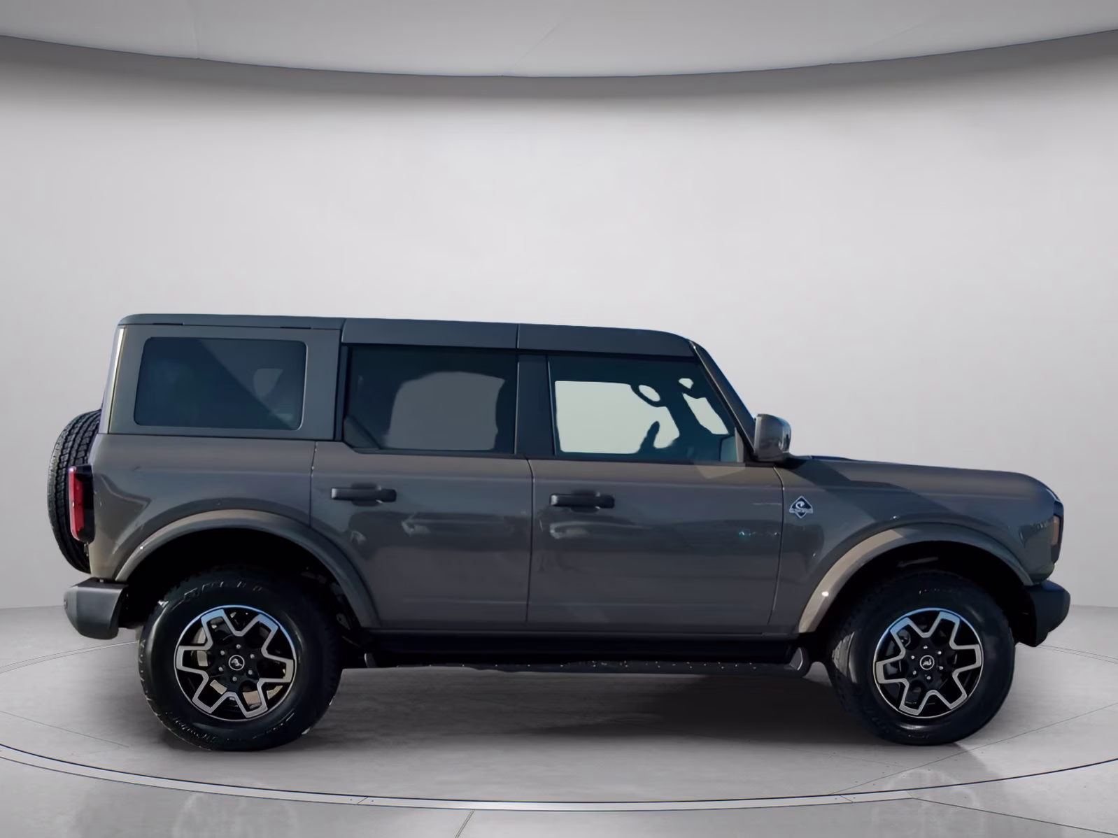 2026 Marsh Gray Ford Bronco Outer Banks 4X4 Convertible