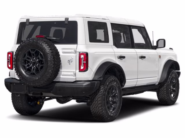 2026 Oxford White Ford Bronco Badlands 4X4 Convertible