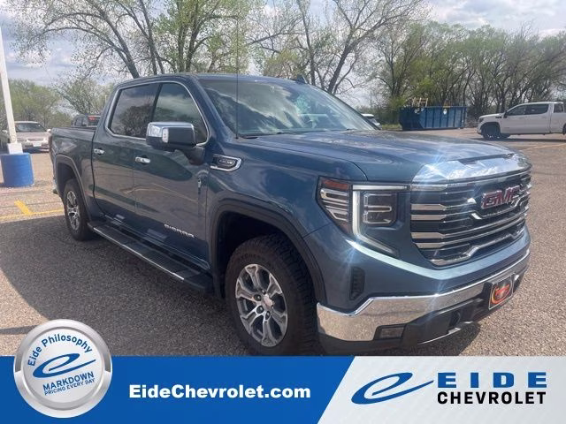 2024 GMC Sierra 4WD Crew Cab Short Box SLT's photo