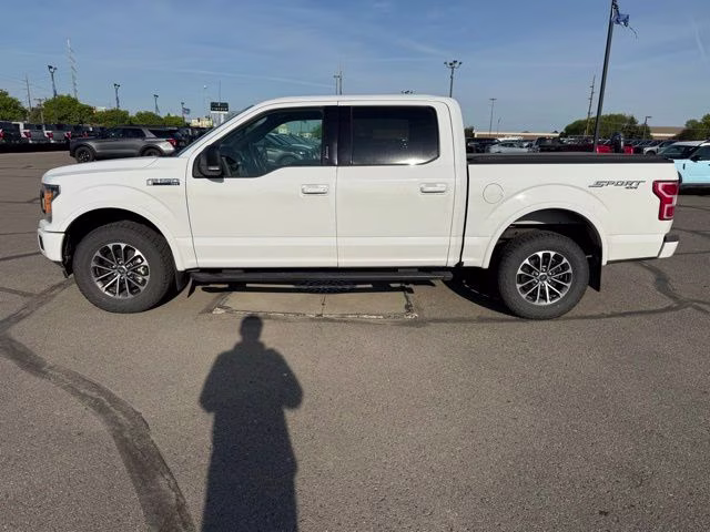2019 Oxford White Ford F-150 XLT 4X4 Truck