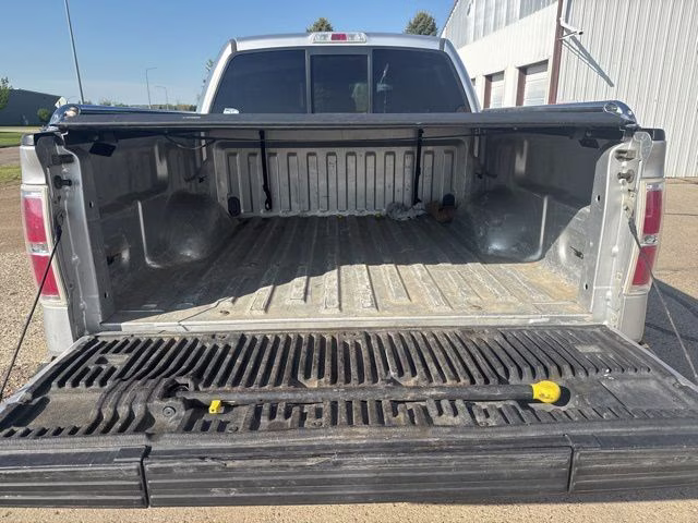 2013 Silver Ford F-150 Platinum 4X4 Truck