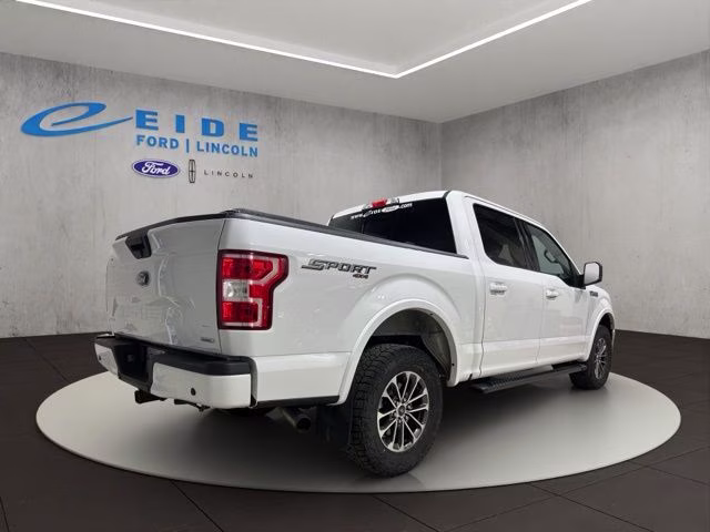 2019 Oxford White Ford F-150 XLT 4X4 Truck