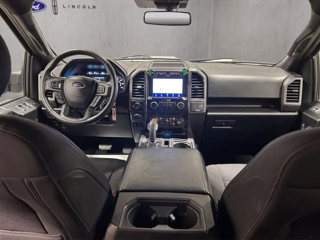 2019 Oxford White Ford F-150 XLT 4X4 Truck
