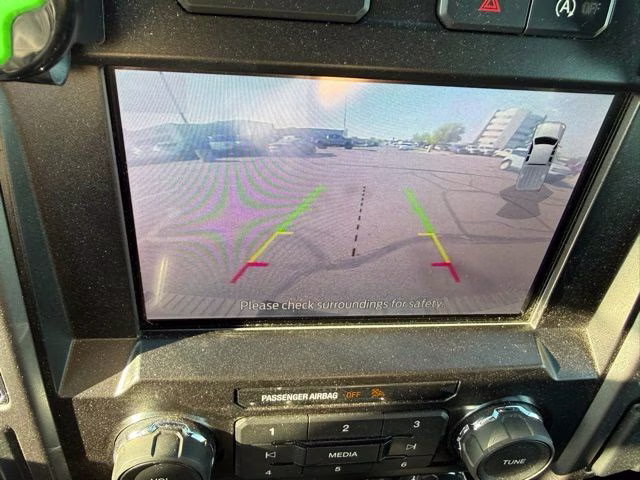 2019 Oxford White Ford F-150 XLT 4X4 Truck