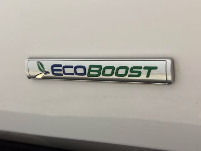 2019 Oxford White Ford F-150 XLT 4X4 Truck