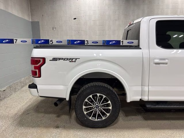 2019 Oxford White Ford F-150 XLT 4X4 Truck