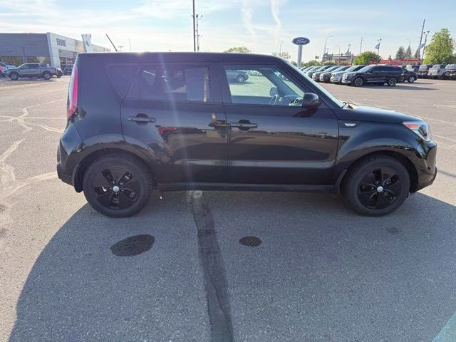 2014 Shadow Black Kia Soul Base FWD Hatchback