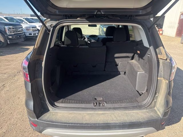 2017 Magnetic Ford Escape SE 4X4 SUV