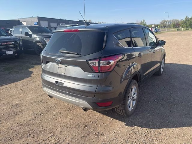 2017 Magnetic Ford Escape SE 4X4 SUV