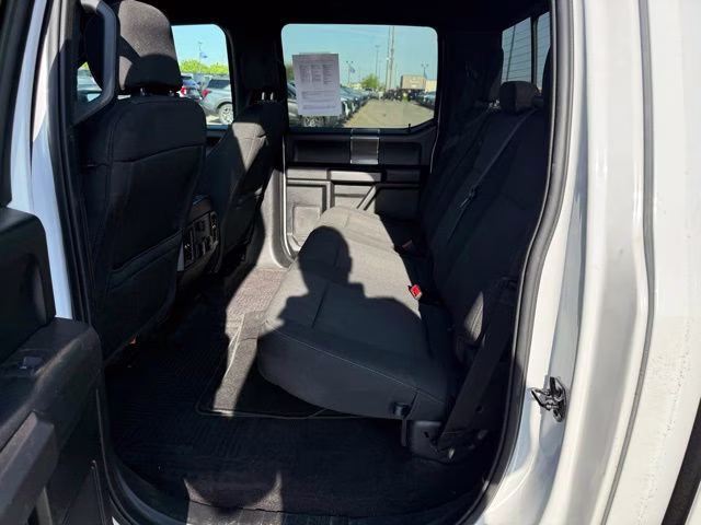 2019 Oxford White Ford F-150 XLT 4X4 Truck