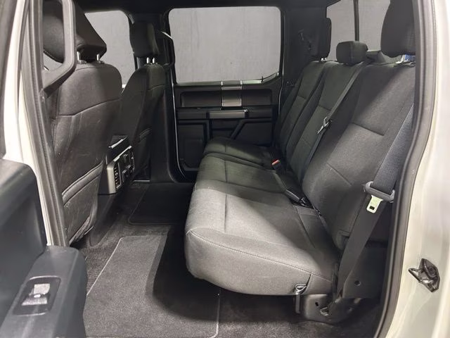 2019 Oxford White Ford F-150 XLT 4X4 Truck