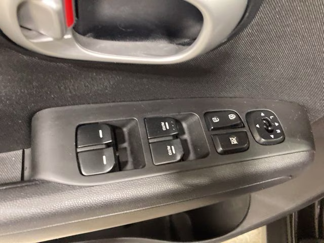 2014 Shadow Black Kia Soul Base FWD Hatchback