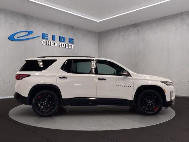 2023 Summit White Chevrolet Traverse Premier AWD SUV