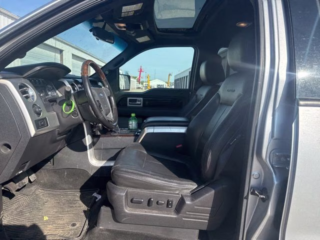 2013 Silver Ford F-150 Platinum 4X4 Truck