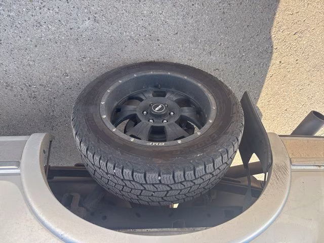 2013 Silver Ford F-150 Platinum 4X4 Truck