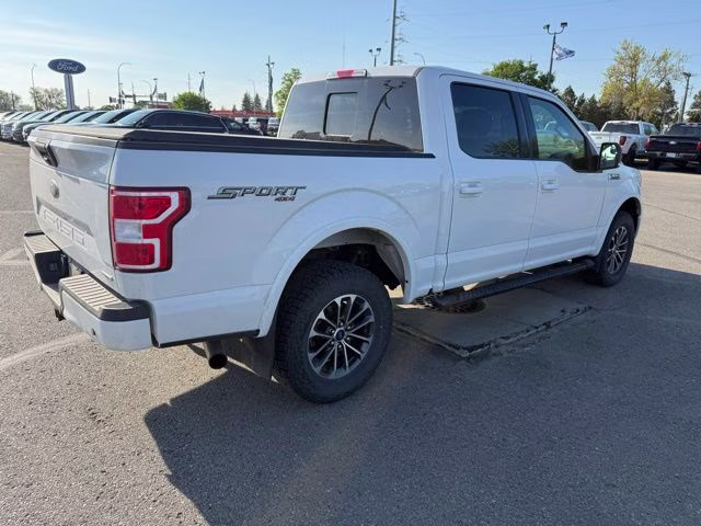 2019 Oxford White Ford F-150 XLT 4X4 Truck